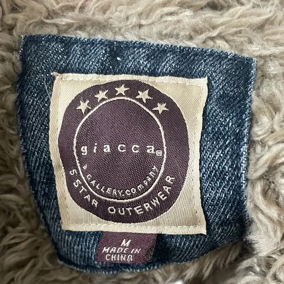 Giacca Blue Denim Coat with faux fur Trim - Picture 9 of 9